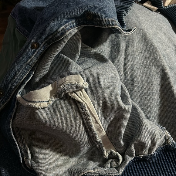 International denim two tone denim jacket - Picture 8 of 8